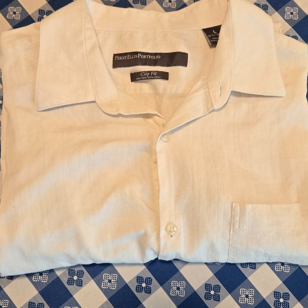 Perry Ellis Mens White Long Sleeve Button Up
